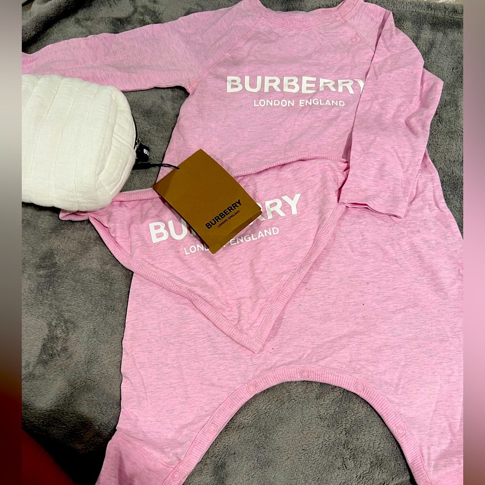 Brand new 18 month Burberry onesie with bib to match
